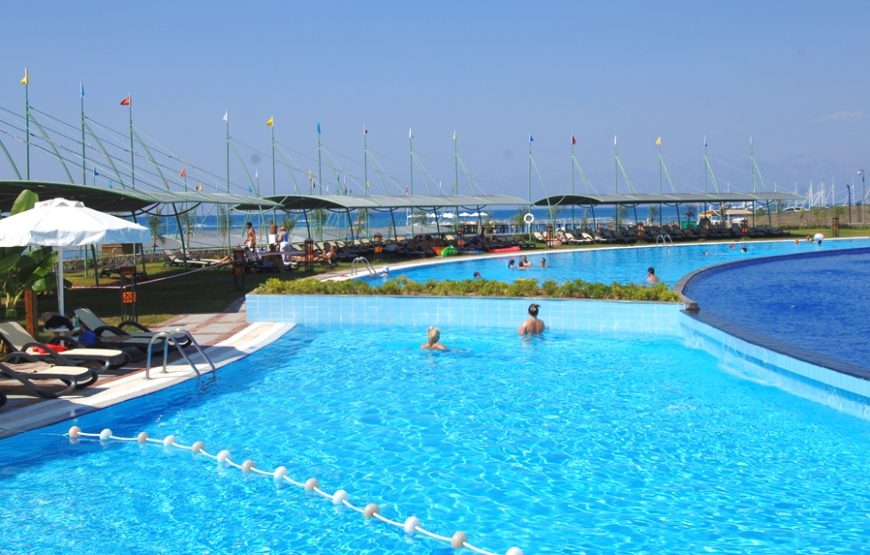 Limak Lara De Luxe Hotel & Resort