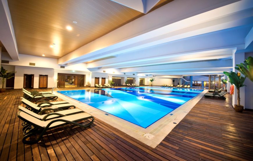 Limak Lara De Luxe Hotel & Resort