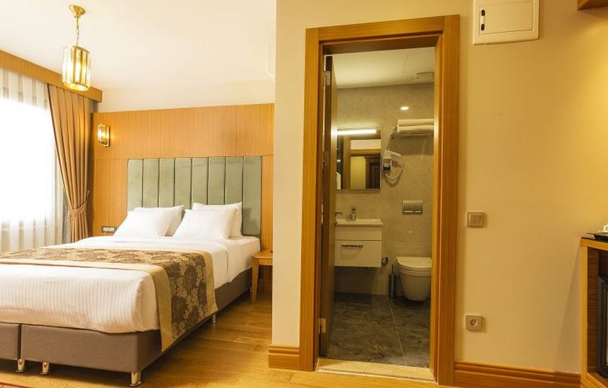 Acra Hotel