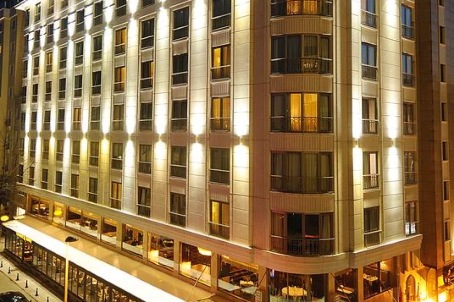 Titanic City Taksim Hotel